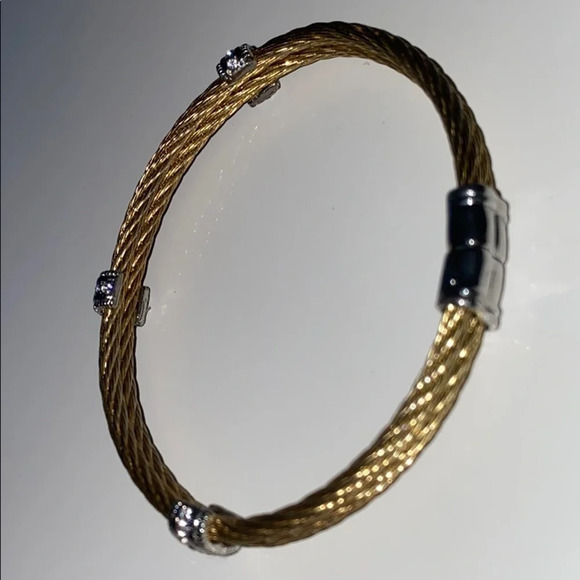 Vintage vibes Twisted gold silver tone Bracelet - Picture 2 of 8